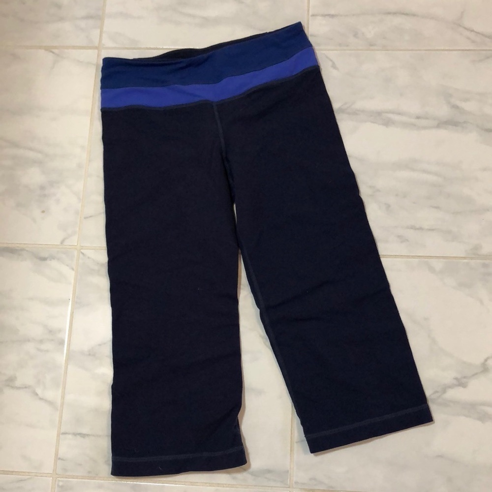 Lululemon dark blue Caprii pants.
